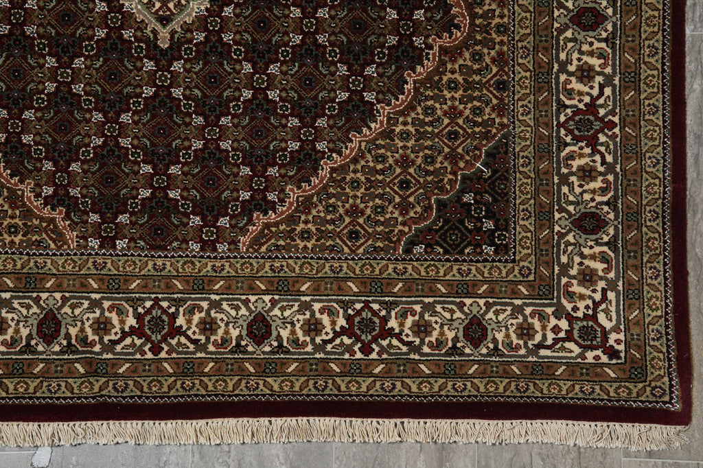 4.7 x 6.8 Hi Quality Traditional Persian Wool and Silk Carpet Rug #F-3073