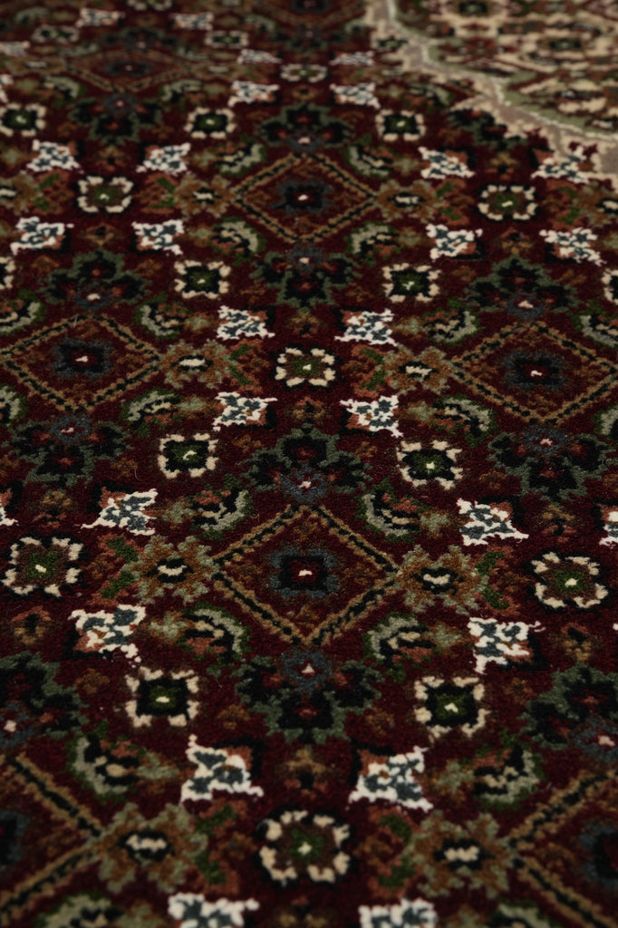 4.7 x 6.8 Hi Quality Traditional Persian Wool and Silk Carpet Rug #F-3073