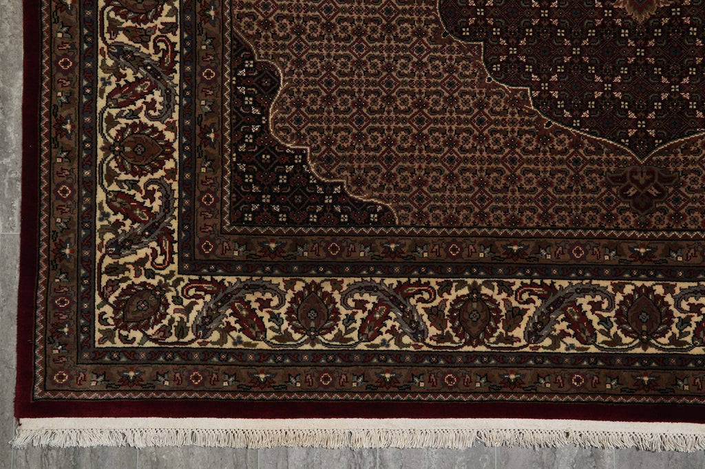 6.9 x 9.7 Hand-Knotted Quality Traditional Wool and Silk Room Rug #F-3075