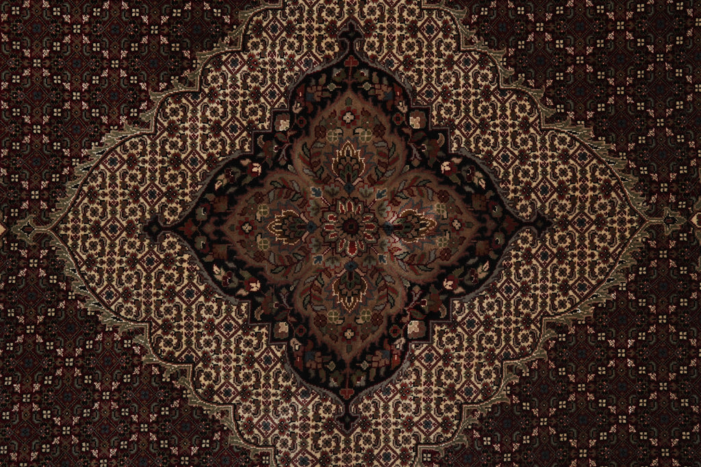 6.9 x 9.7 Hand-Knotted Quality Traditional Wool and Silk Room Rug #F-3075