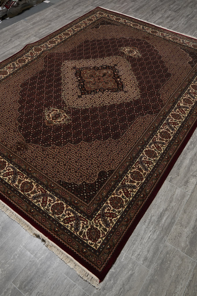 6.9 x 9.7 Hand-Knotted Quality Traditional Wool and Silk Room Rug #F-3075