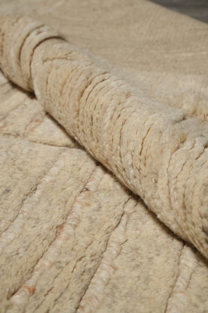 8.4 x 11.6 Natural Wool Contemporary Handmade Imported Rug #F-3318