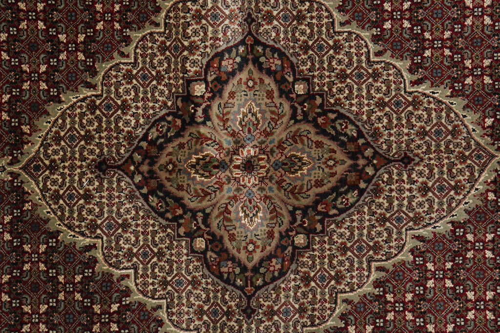 5.8 x 8.3 Quality Wool and Silk Tabriz Mahi Rug Pom Roby #F-3076