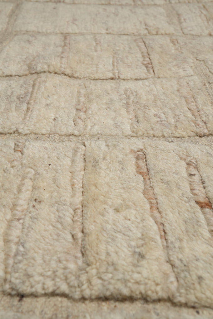 8.4 x 11.6 Natural Wool Contemporary Handmade Imported Rug #F-3318