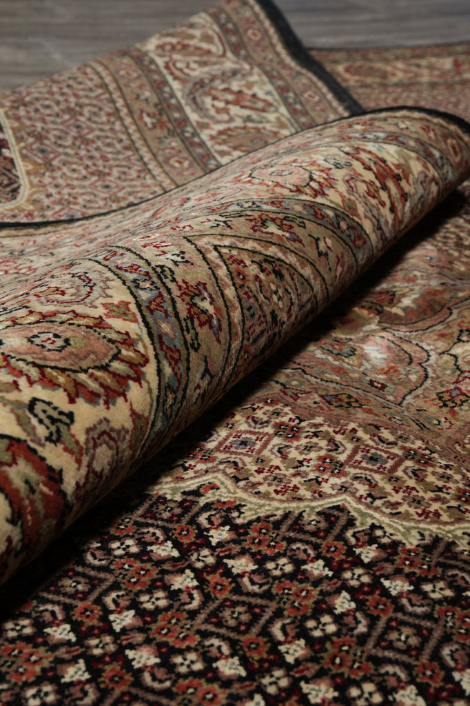6.8 x 8 Tribal Persian Traditional Wool Silk Hand-Knotted Rug #F-3080