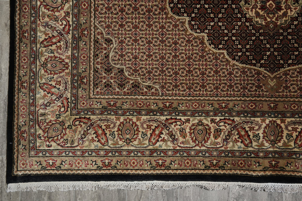6.8 x 8 Tribal Persian Traditional Wool Silk Hand-Knotted Rug #F-3080
