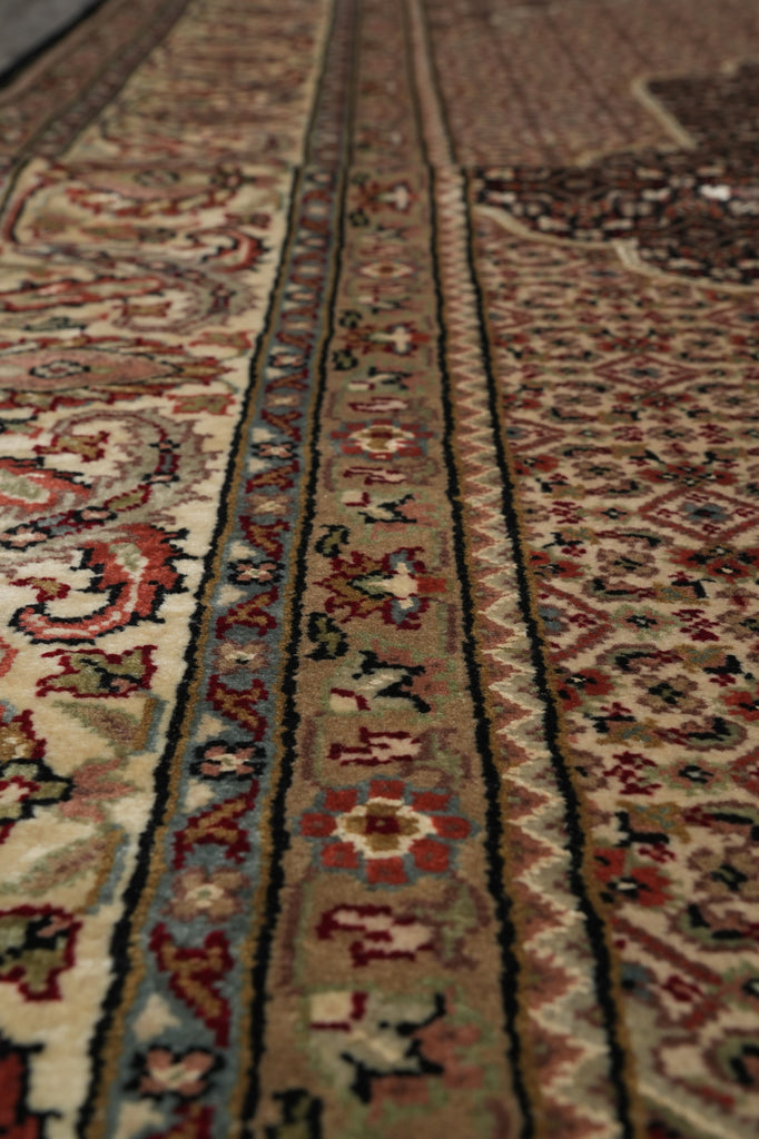 6.8 x 8 Tribal Persian Traditional Wool Silk Hand-Knotted Rug #F-3080