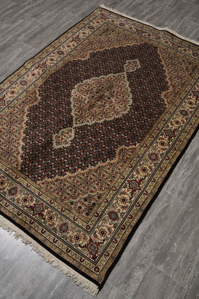 4.8 x 6.9 Tabriz Mahi Wool Silk Hand-Knotted Quality Rug Dense and Lustrous #F-3083
