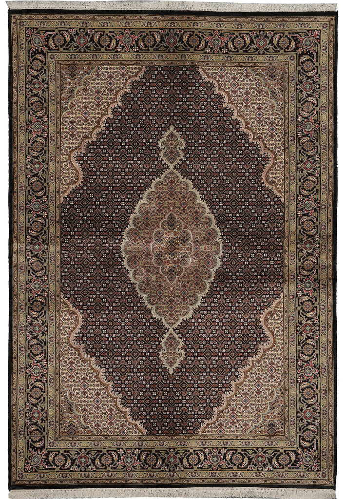 5 x 7 Persian Traditional Woo Hand-Knotted Rug 