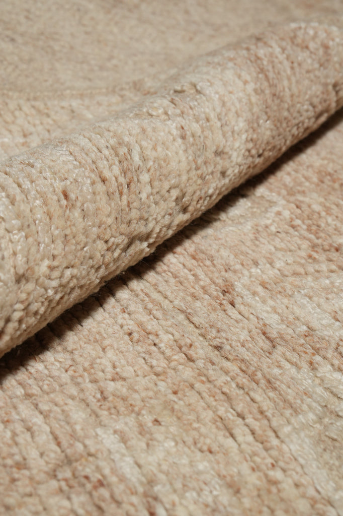 8.6 x 10 Beautiful Contemporary Rug Handmade Imported Organic Wool Neutrals Color#F-3310