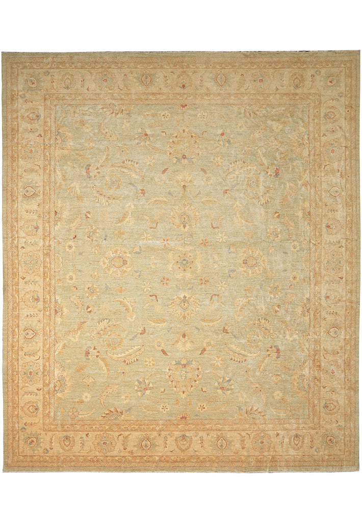 17 x 19.9 Quality Natural Wool Light Green Gold  Mansion Rug