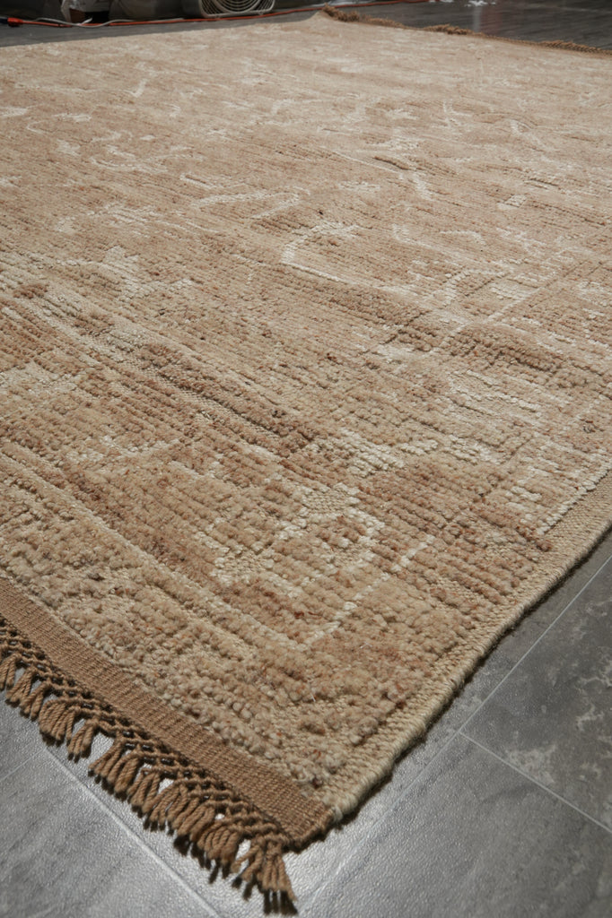 8.6 x 10 Beautiful Contemporary Rug Handmade Imported Organic Wool Neutrals Color#F-3310