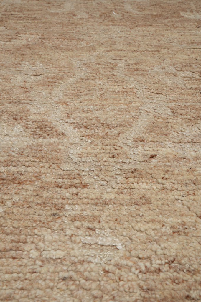 8.6 x 10 Beautiful Contemporary Rug Handmade Imported Organic Wool Neutrals Color#F-3310