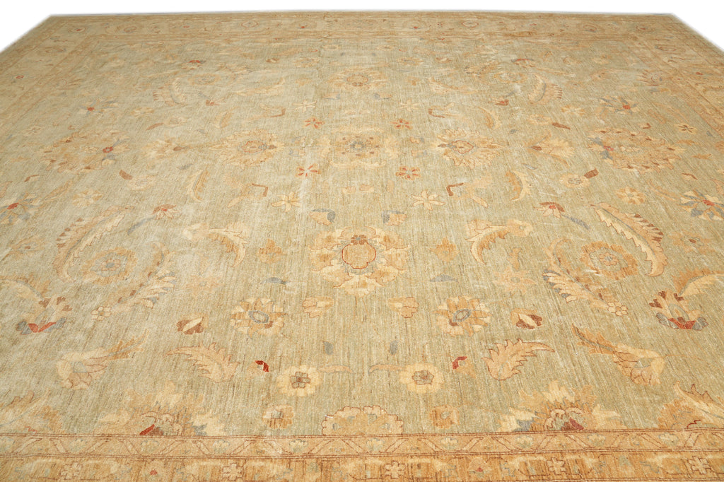 17 x 19.9 Quality Natural Wool Light Green Gold  Mansion Rug