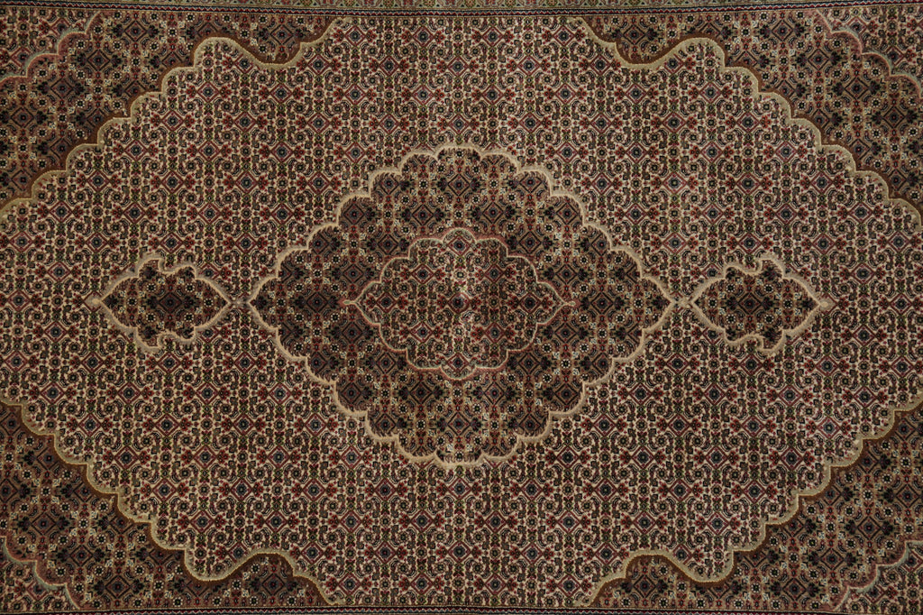 5.7 x 8 Quality Tabriz Mahi Hand-Knotted Wool Silk Rug #PIX-16789