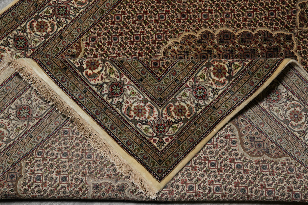 5.7 x 8 Quality Tabriz Mahi Hand-Knotted Wool Silk Rug #PIX-16789