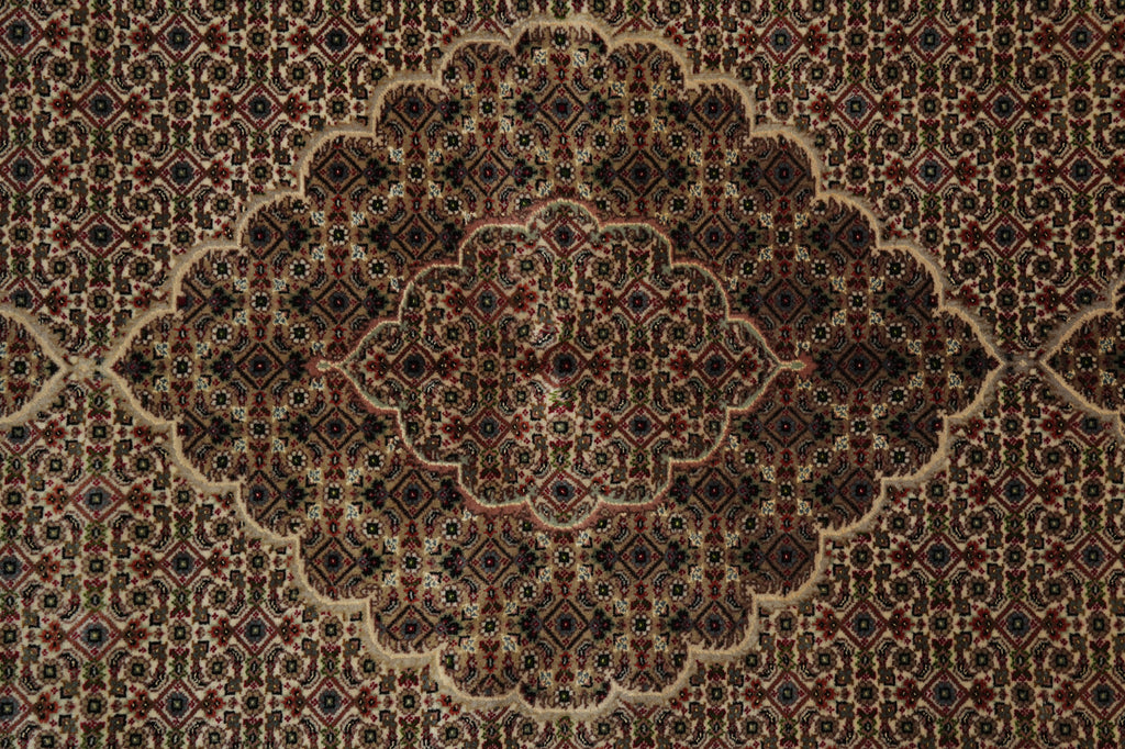 5.7 x 8 Quality Tabriz Mahi Hand-Knotted Wool Silk Rug #PIX-16789