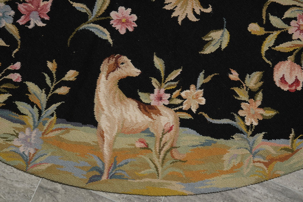 6 x 6 Round Needle Point Rug Deers Dog Duck #018066