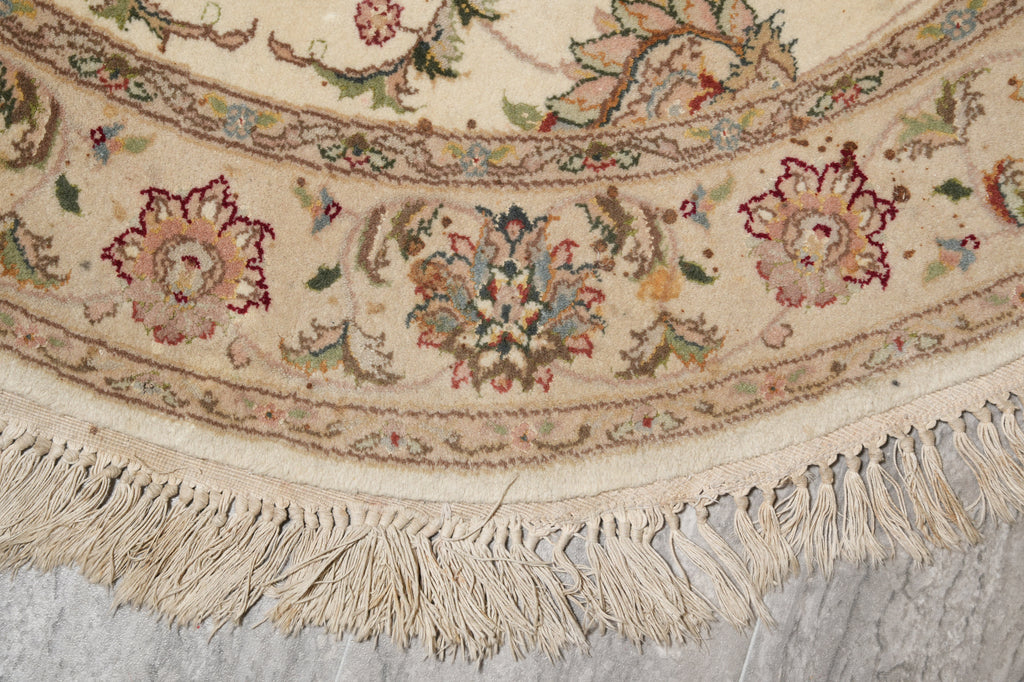 4 x 4 Feet round Quality Handmade Wool and Silk Rug Ivory #F-4209