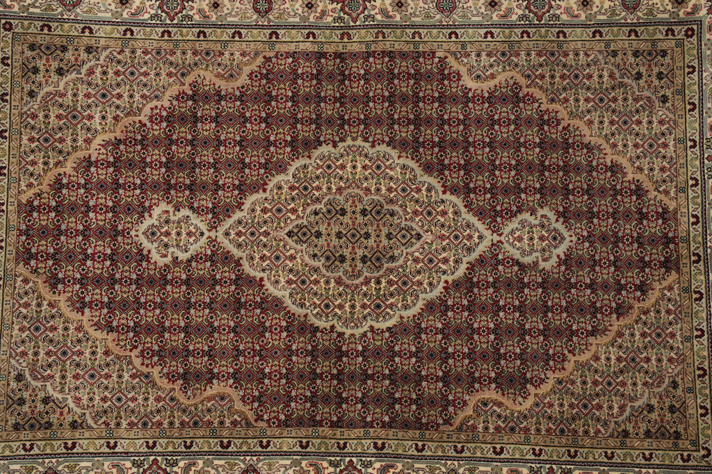 4.7 x 6.8 Quality Handmade Wool and Silk Mahi Tabriz Herat Rug #F-3088
