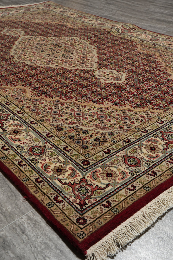 4.7 x 6.8 Quality Handmade Wool and Silk Mahi Tabriz Herat Rug #F-3088