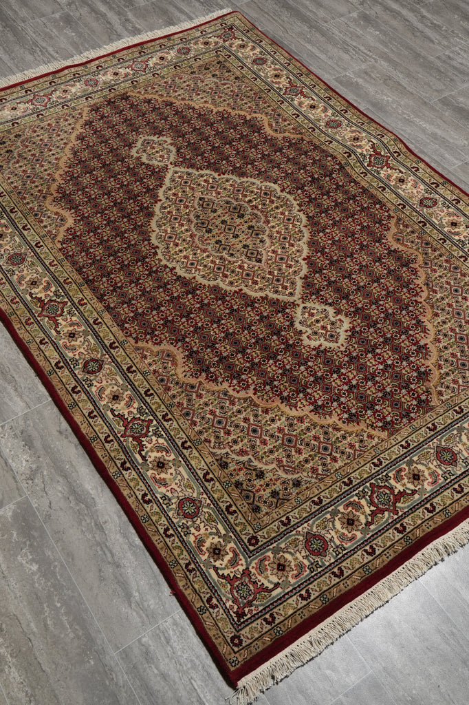4.7 x 6.8 Quality Handmade Wool and Silk Mahi Tabriz Herat Rug #F-3088