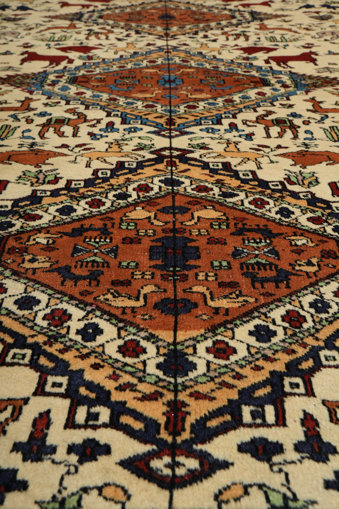 4 x 6  Charactristic Persian Qashkooli Rug Geometric Animal Motif #PIX-16387