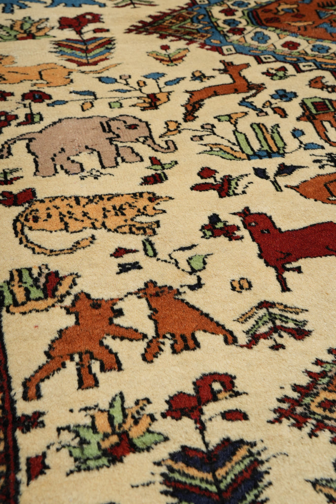 4 x 6  Charactristic Persian Qashkooli Rug Geometric Animal Motif #PIX-16387