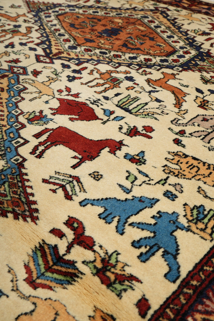 4 x 6  Charactristic Persian Qashkooli Rug Geometric Animal Motif #PIX-16387