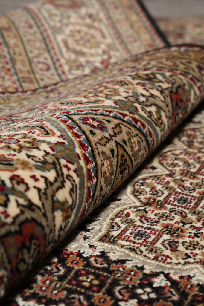 5.7 x 7.11 High Quality Handmade India Wool and Silk Tabriz Mahi Rug Black #F-4449