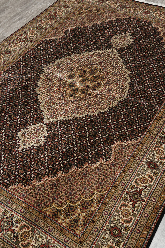 5.7 x 7.11 High Quality Handmade India Wool and Silk Tabriz Mahi Rug Black #F-4449