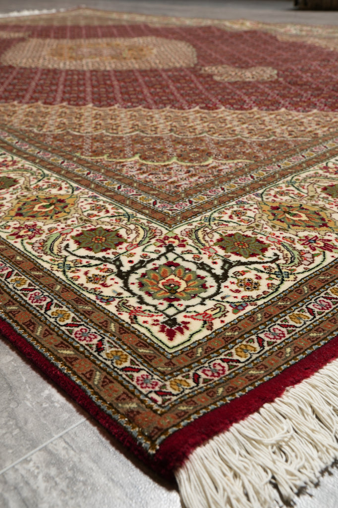 6.8 x 10 Authentic Persian Mahi Tabriz Rug Wool and Silk 400 KPSI  Roby Burgundy#F-4450