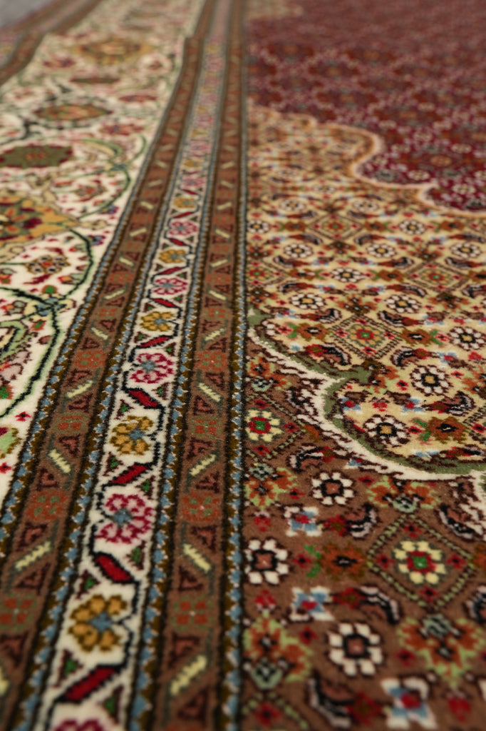 6.8 x 10 Authentic Persian Mahi Tabriz Rug Wool and Silk 400 KPSI  Roby Burgundy#F-4450