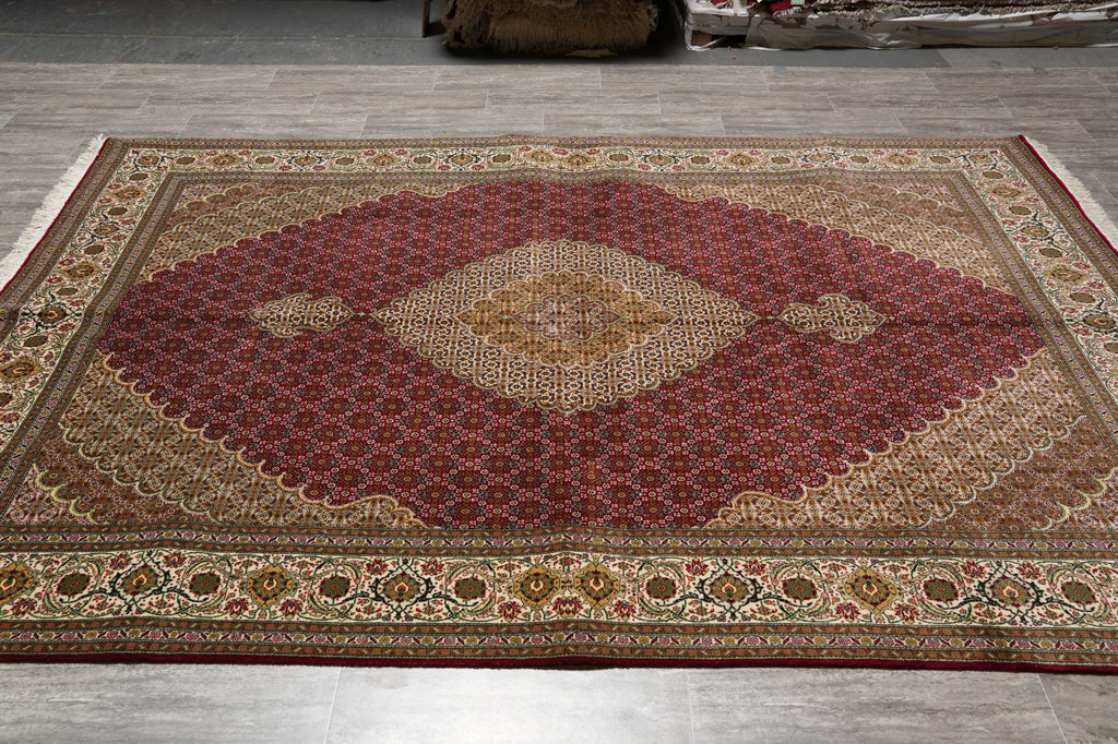 6.8 x 10 Authentic Persian Mahi Tabriz Rug Wool and Silk 400 KPSI  Roby Burgundy#F-4450