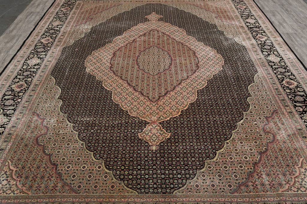 8.10 x 11.10 Black Fine Quality Wool and Silk Tabriz Mahi Handmade Rug #F-4451