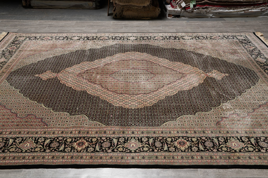 8.10 x 11.10 Black Fine Quality Wool and Silk Tabriz Mahi Handmade Rug #F-4451