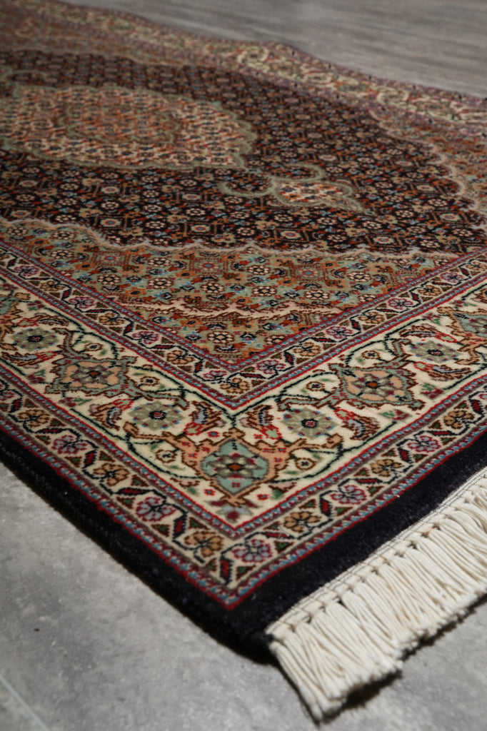 2.6 x 10 Feet Fine Quality Runner Authentic Persian Tabriz Mahi Wool and Silk 400 KPSI #F-3102