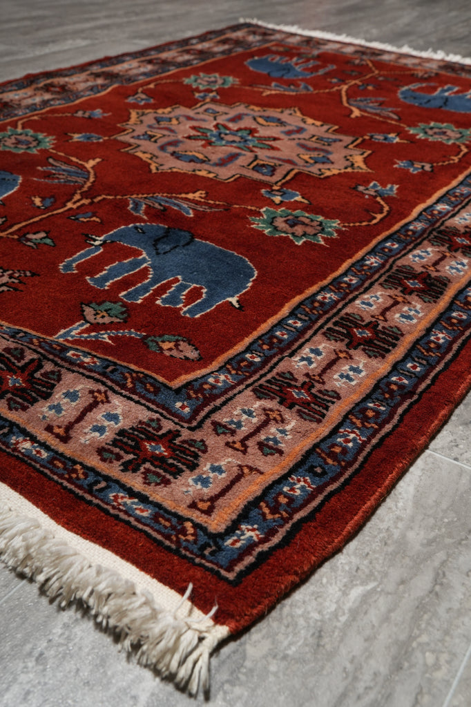 2.8 x 4 Village Handmade Rug Elephant Pattern #F-3105
