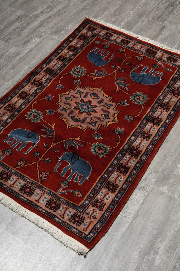 2.8 x 4 Village Handmade Rug Elephant Pattern #F-3105