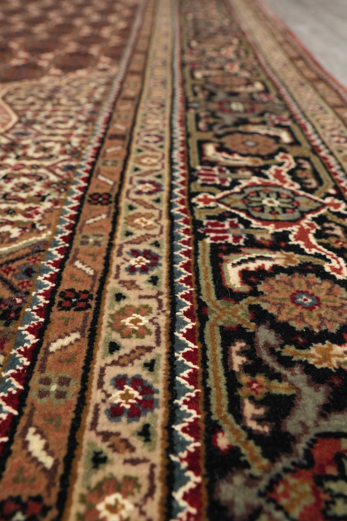 5.8 x 8.3 Rust Quality Wool and Silk Tabriz Mahi #F-4453