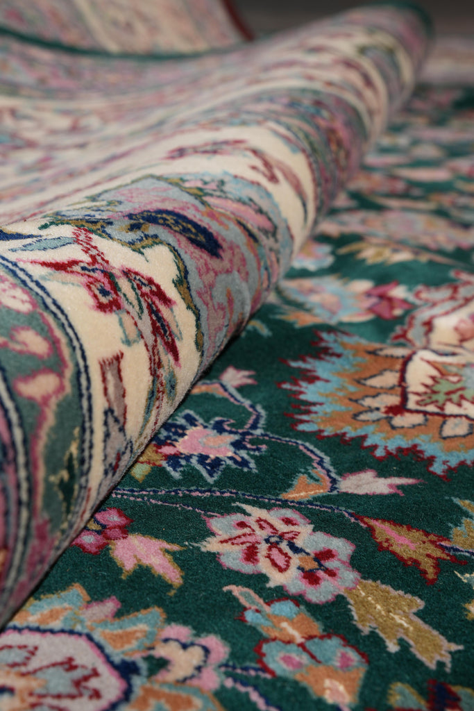 9.4 x 13 Forest Green Fine Weave Handmade Rug Wool and Silk #F-4151