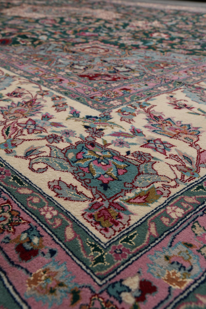 9.4 x 13 Forest Green Fine Weave Handmade Rug Wool and Silk #F-4151