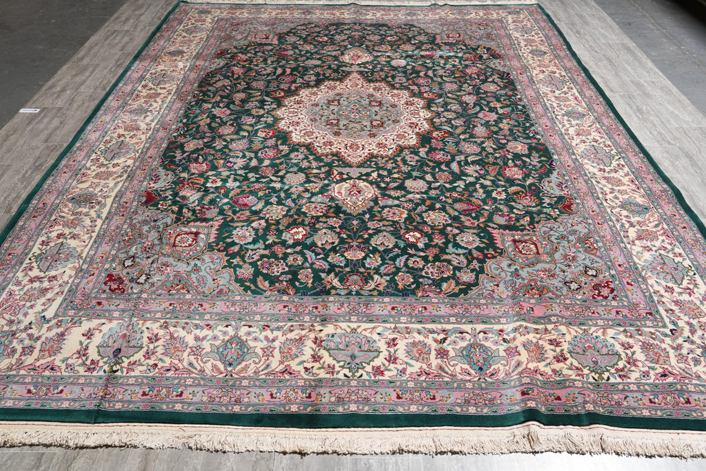 9.4 x 13 Forest Green Fine Weave Handmade Rug Wool and Silk #F-4151