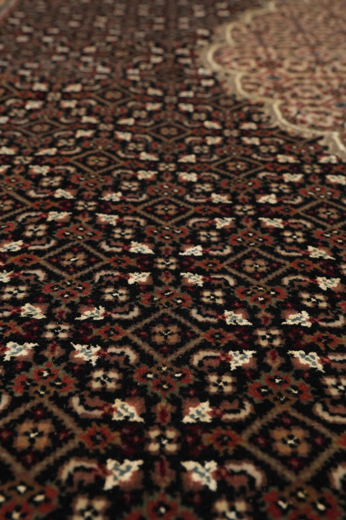 5.5 x 8 Black Tabriz Mahi Wool and Silk Handmade Rug #F-4454