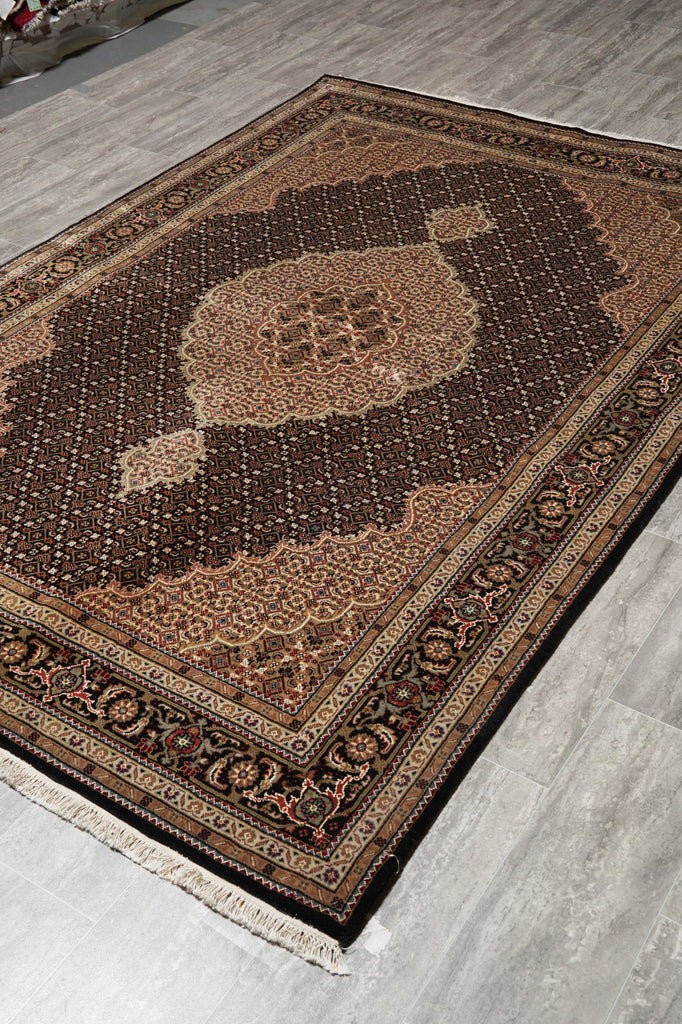 5.5 x 8 Black Tabriz Mahi Wool and Silk Handmade Rug #F-4454