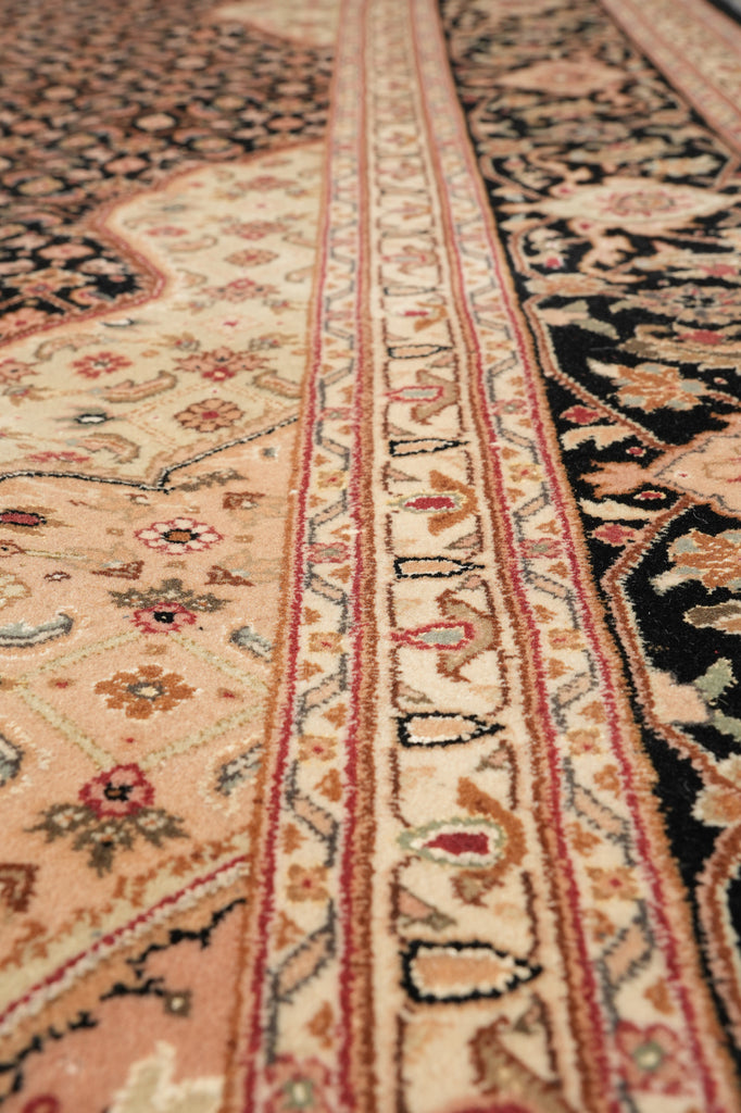 7.9 x 9.9 Black Area Rug High Quality Handmade Wool Silk #F-4456