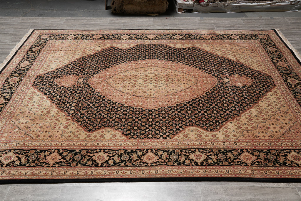 7.9 x 9.9 Black Area Rug High Quality Handmade Wool Silk #F-4456