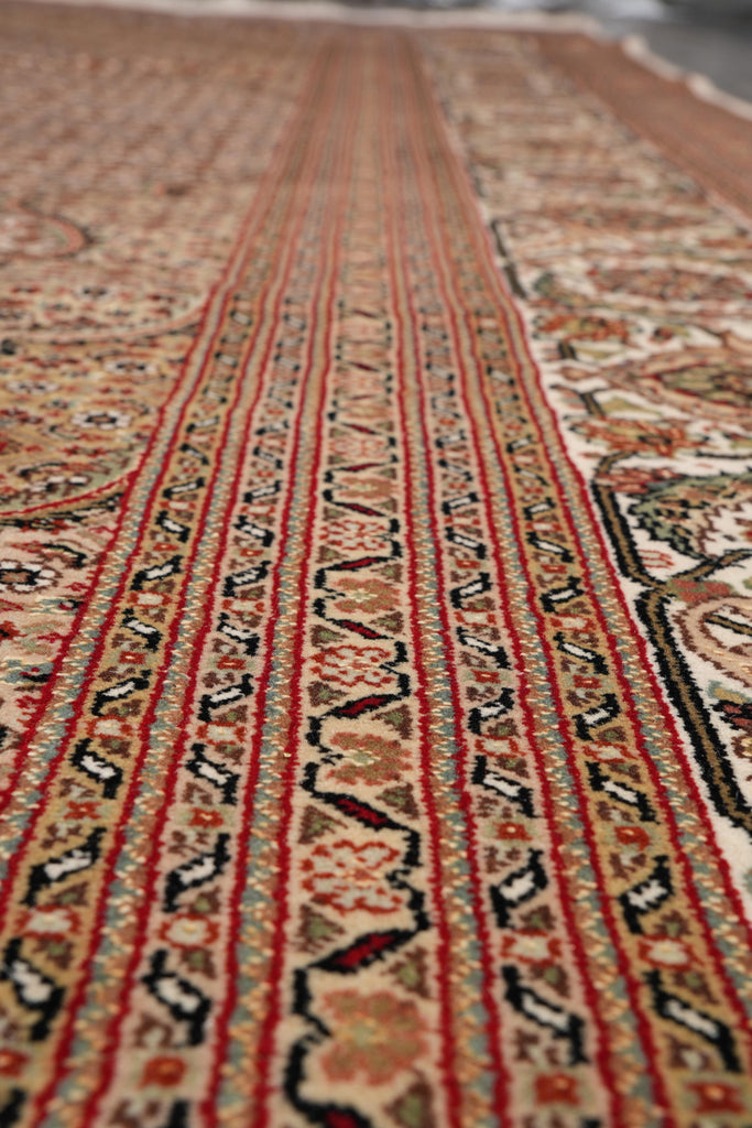 9.9 x 13.3  Quality Handmade Wool and Silk Rug Mahi Tabriz #F-4156