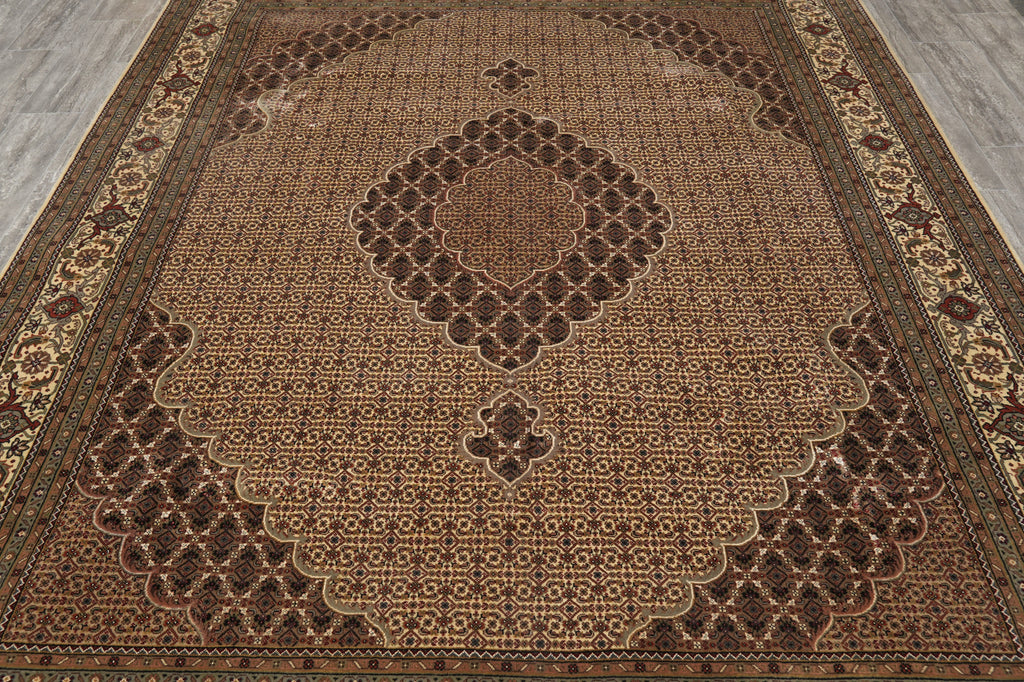 8 x 10 Beige Quality Wool And Silk Handmade Tabriz Mahi Area Rug #F-4457