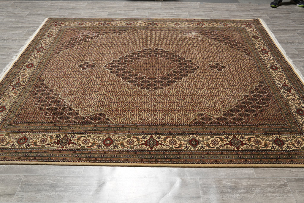 8 x 10 Beige Quality Wool And Silk Handmade Tabriz Mahi Area Rug #F-4457